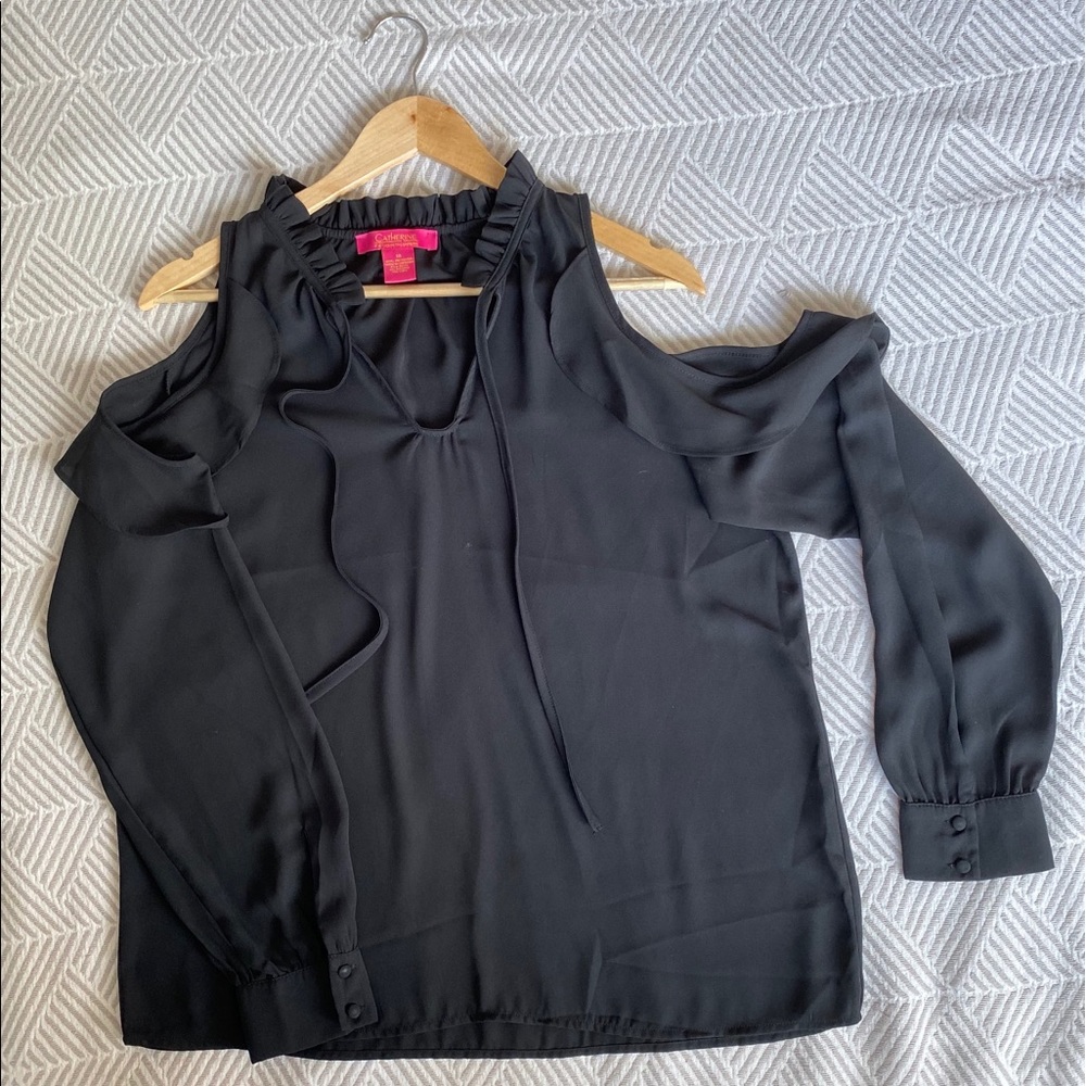 Cold Shoulder Ruffle Blouse - Picture 6 of 7
